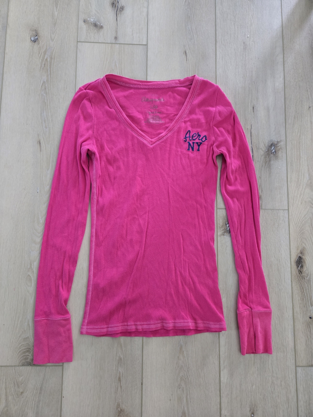 Aeropostale Y2K Bright Pink V-Neck Long Sleeve Tee